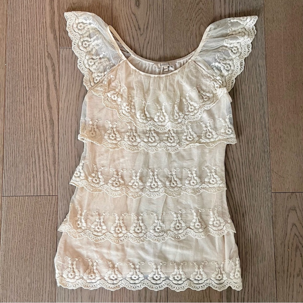 RW&CO. | XS | Cream Lace Layered Top